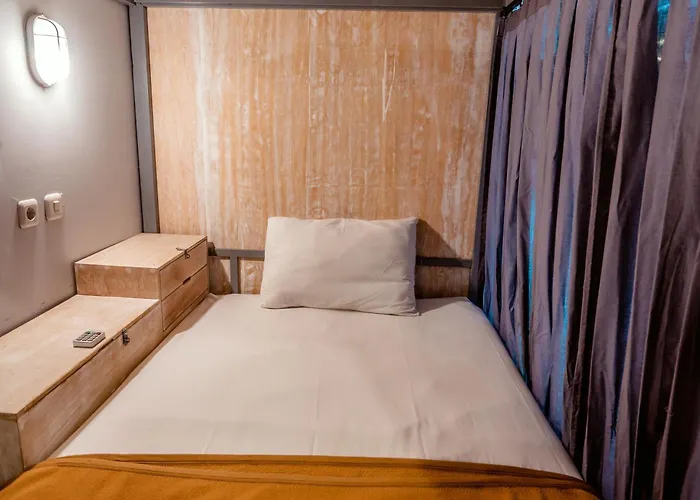 Lushy Nusa Penida Hostel *