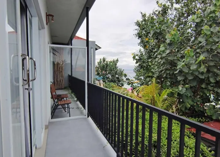 Lushy Nusa Penida Hostel